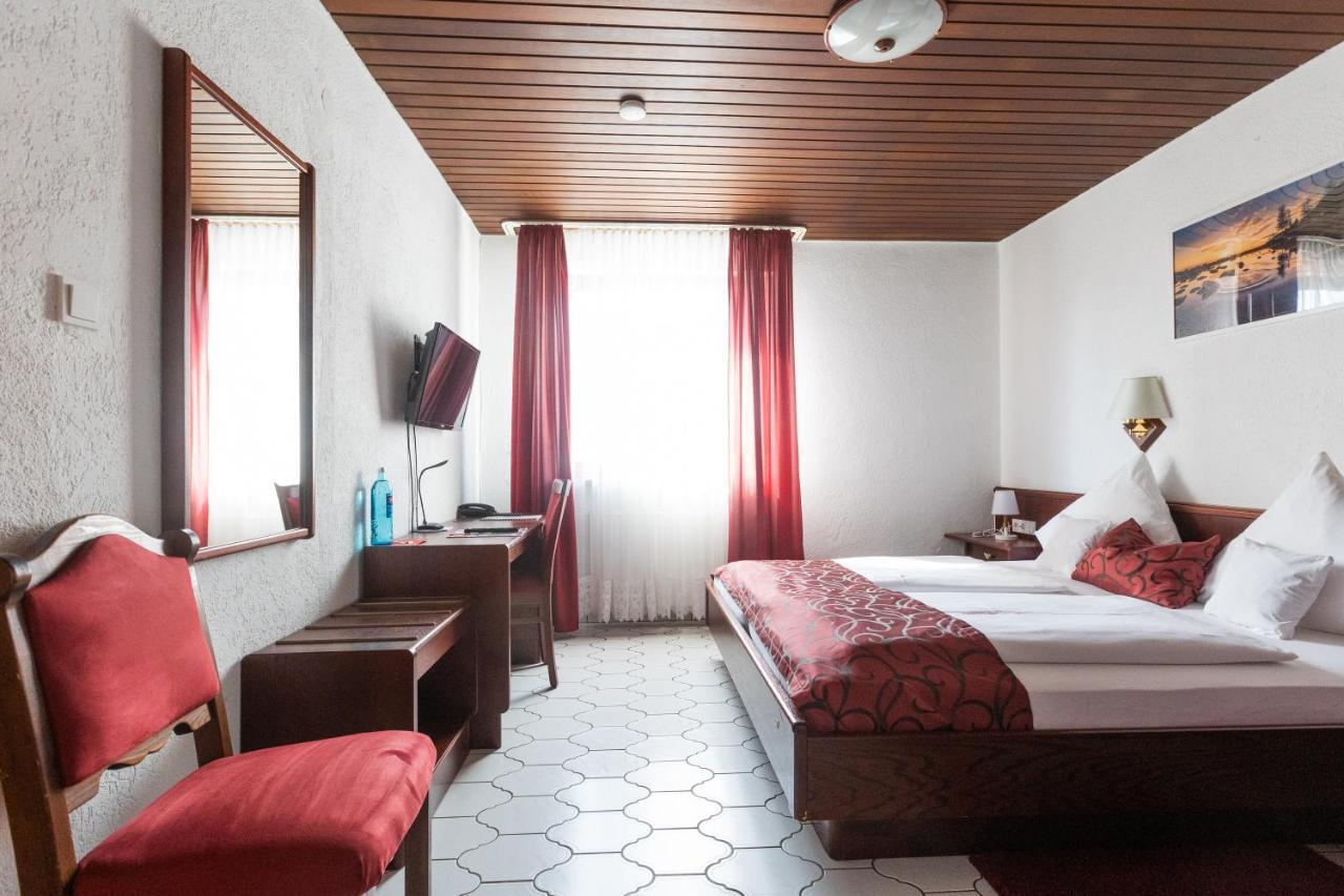 Hotel Weinhaus Wiedemann Ginsheim-Gustavsburg Extérieur photo