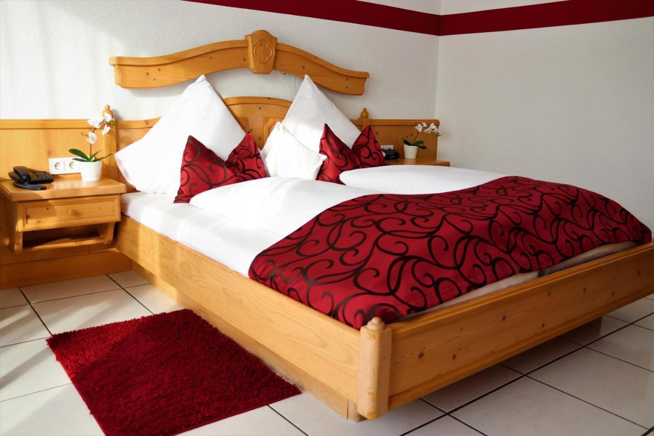 Hotel Weinhaus Wiedemann Ginsheim-Gustavsburg Extérieur photo